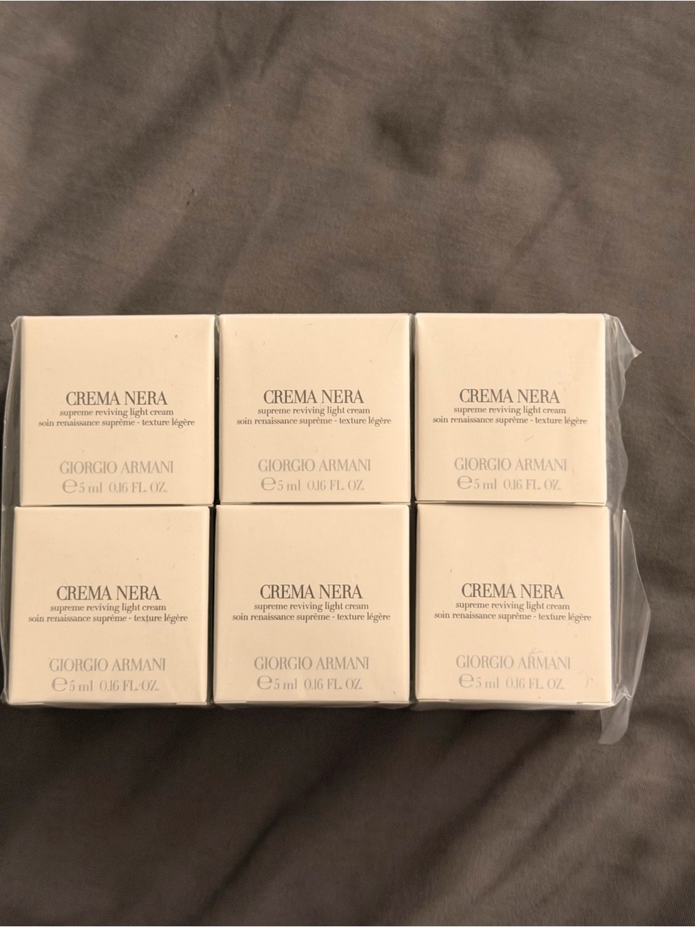 Giorgio Armani Crema Nera supreme reviving light cream 6-piece set (New &sealed)